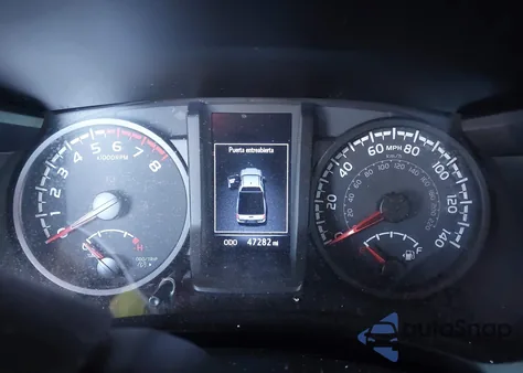 2021 Toyota Tacoma Sr z USA, uszkodzony, nr VIN 3TYRX5GN1MT005636